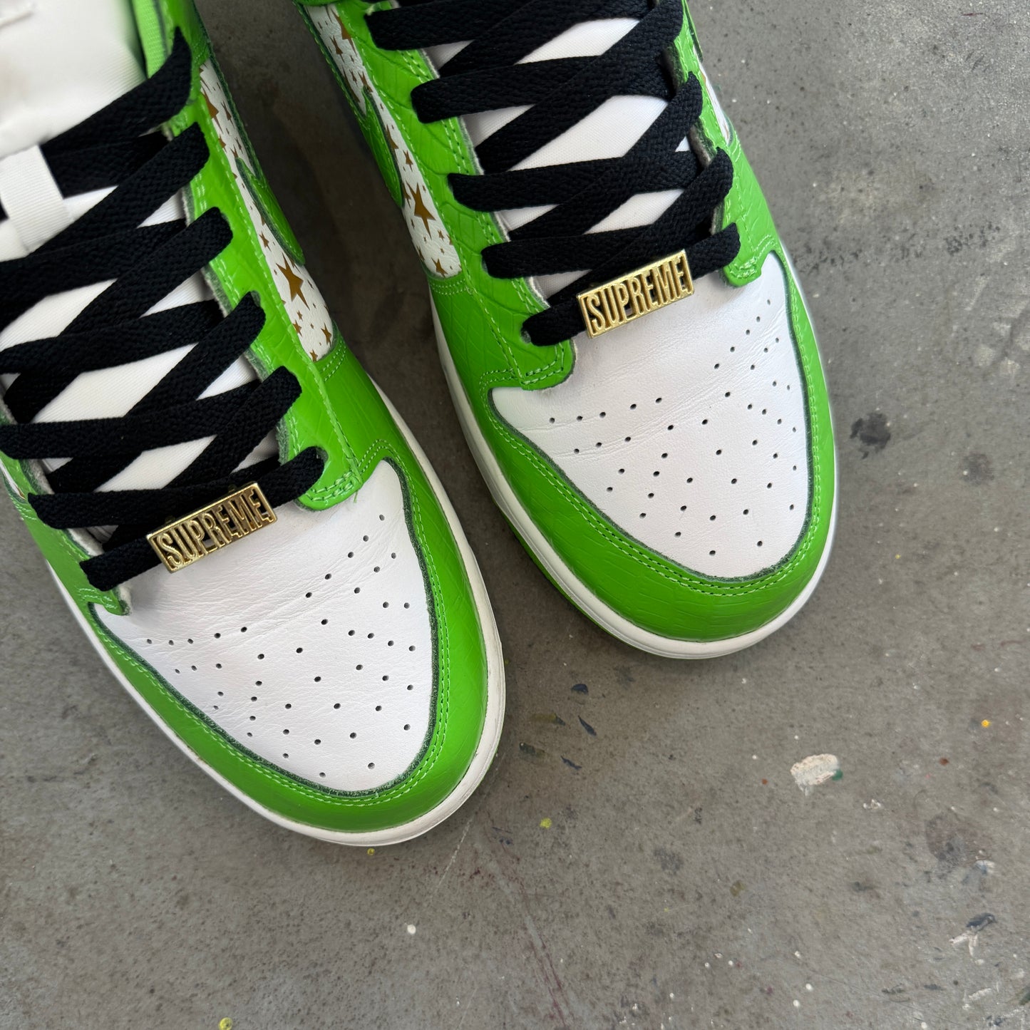 Supreme x Nike SB Dunk Low
