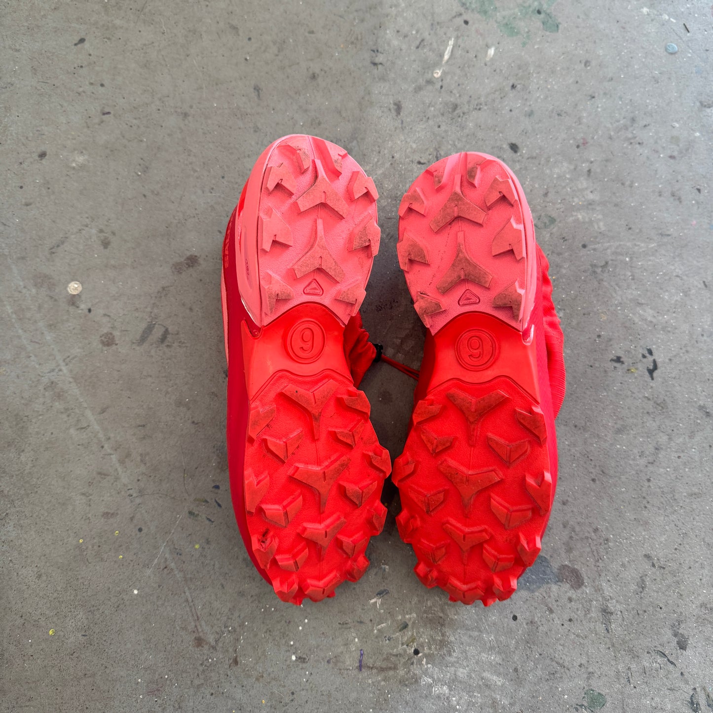 Salomon x MM6 Cross Low “Fiery Red”