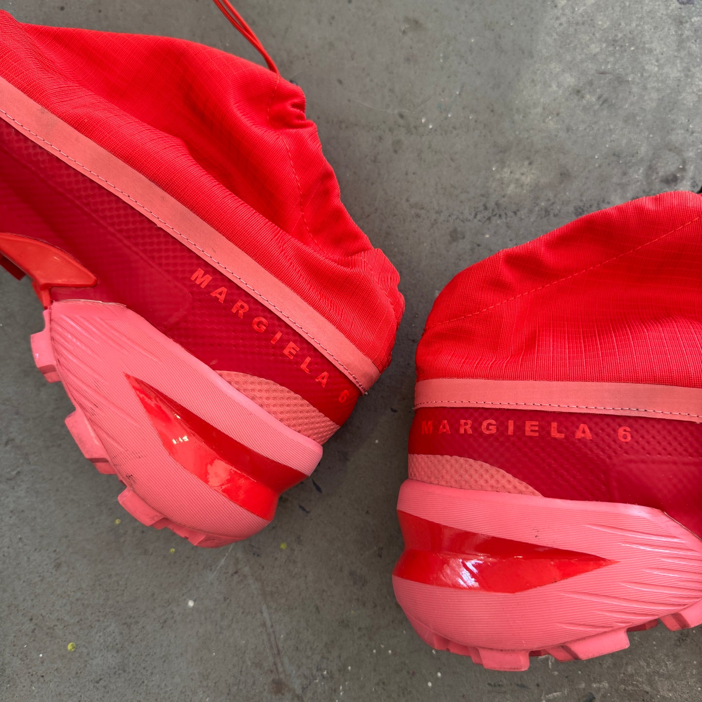 Salomon x MM6 Cross Low “Fiery Red”