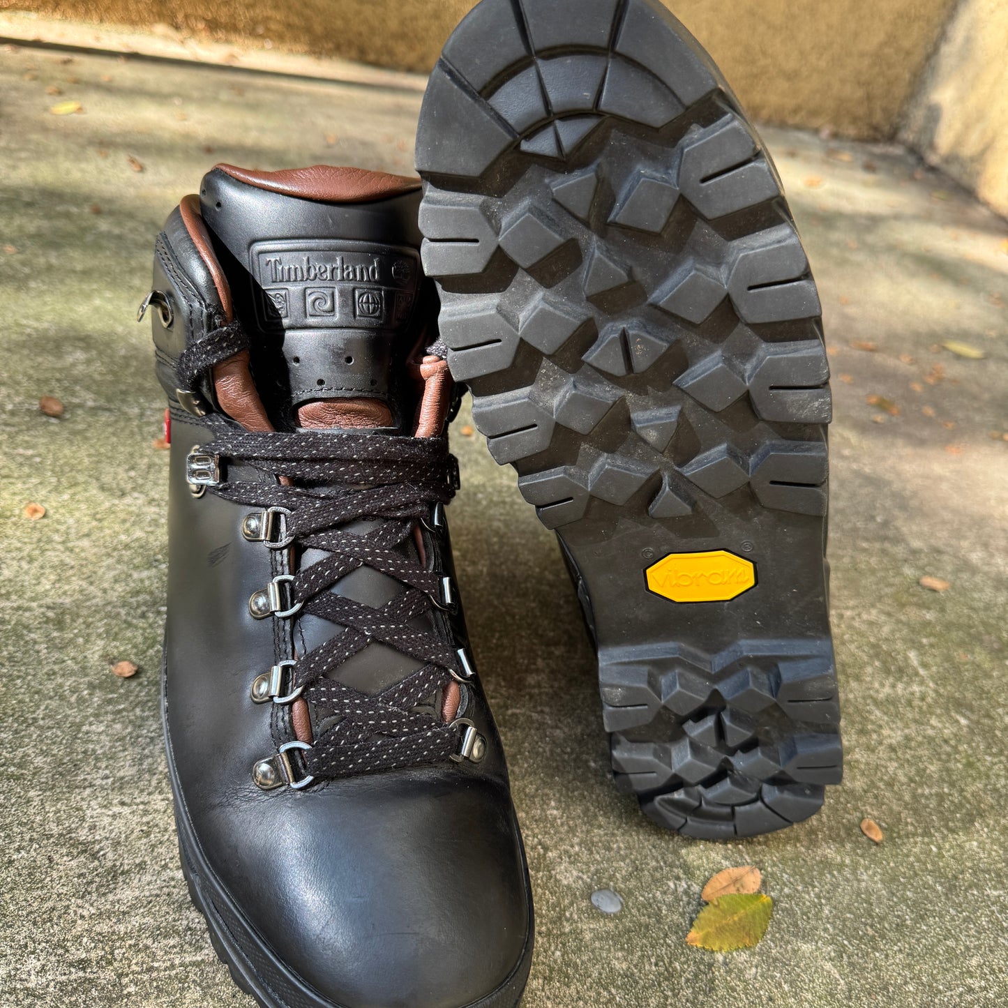 Supreme x Timberland World Hiker Boot
