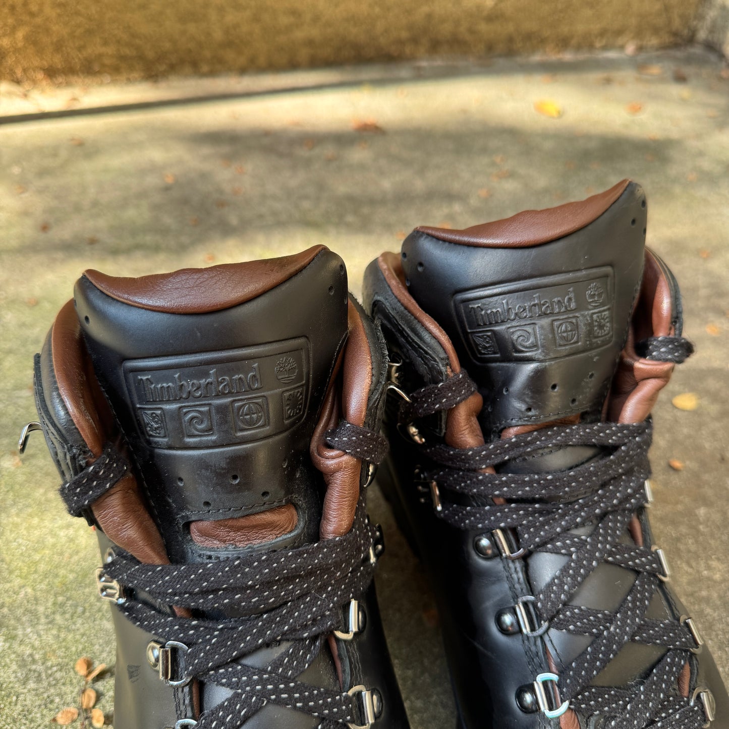 Supreme x Timberland World Hiker Boot